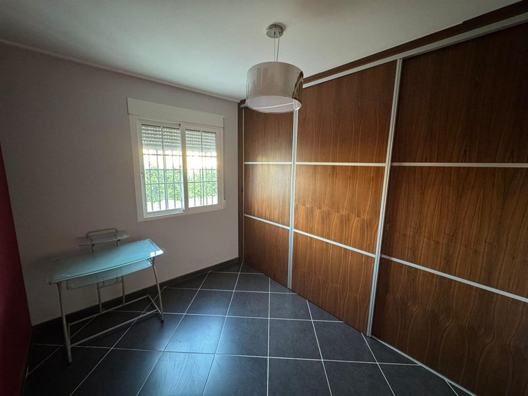 Villa for Sale in Torrevieja, Alicante, 35