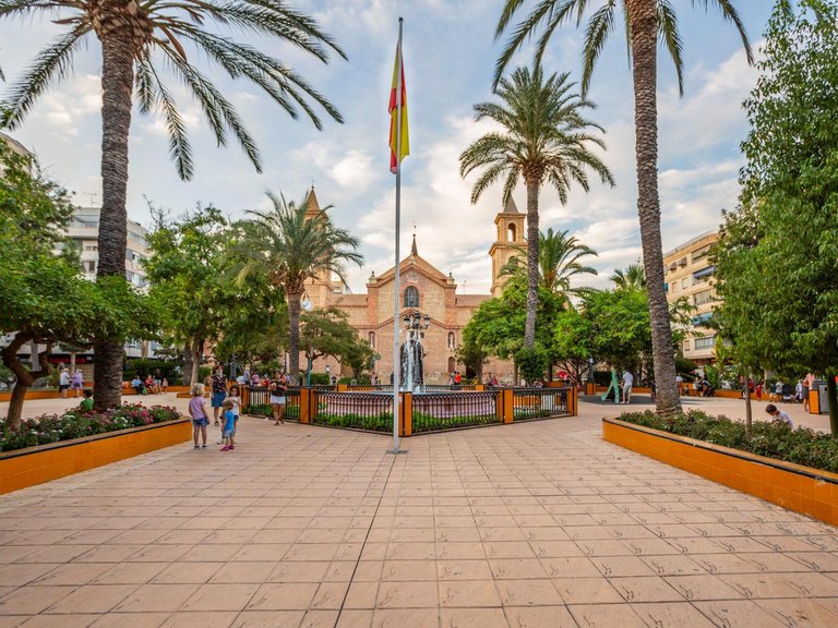 Apartment for Sale in Torrevieja, Alicante, 22