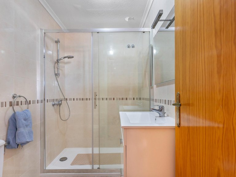 Apartment for Sale in Torrevieja, Alicante 19