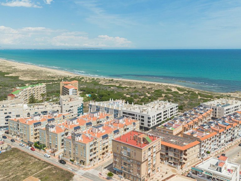 Apartment for Sale in Torrevieja, Alicante, 24