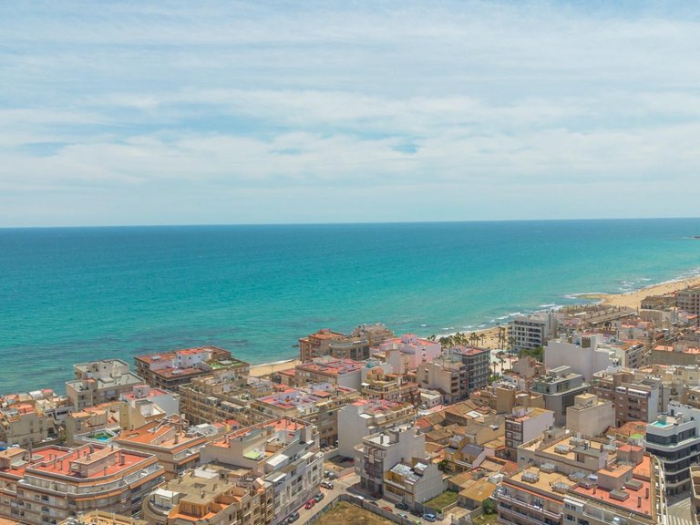 Apartment for Sale in Torrevieja, Alicante, 25