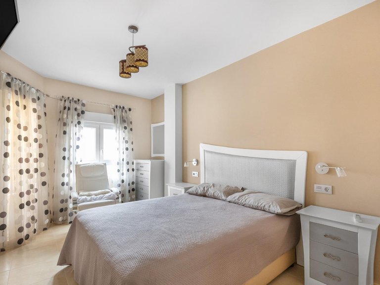 Apartment for Sale in Torrevieja, Alicante, 13