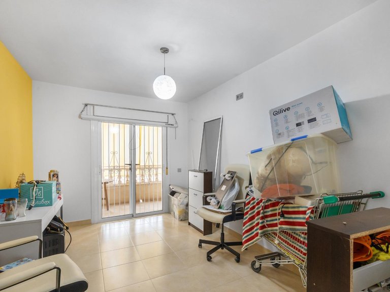 Apartment for Sale in Torrevieja, Alicante, 19