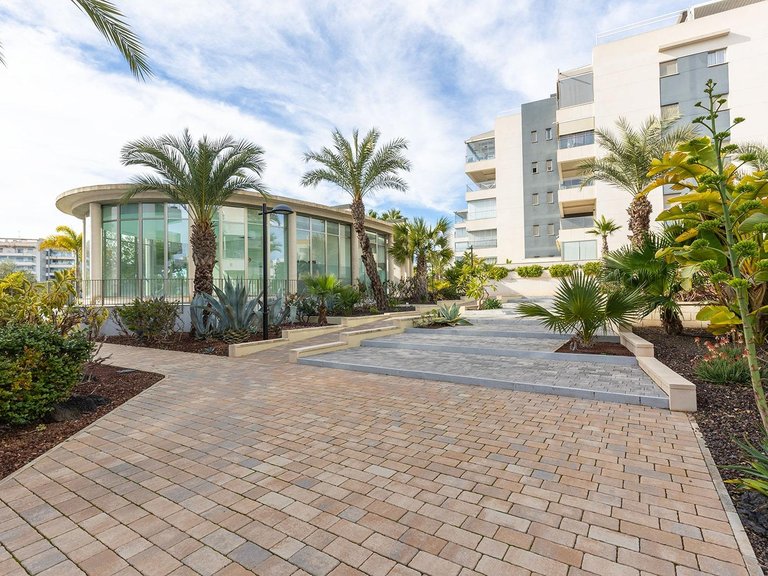 Apartment for Sale in Orihuela Costa, Alicante, 28