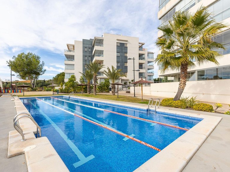Apartment for Sale in Orihuela Costa, Alicante, 43