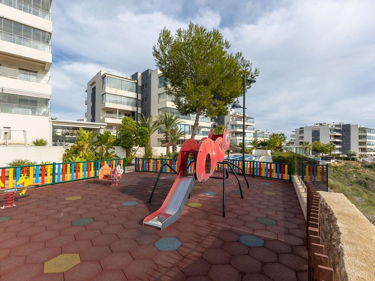 Apartment for Sale in Orihuela Costa, Alicante, 46