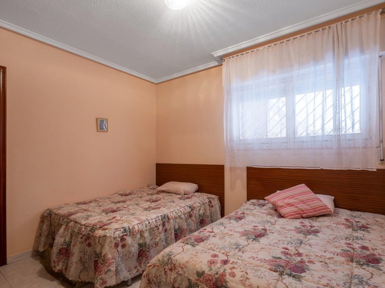Apartment for Sale in Torrevieja, Alicante, 12