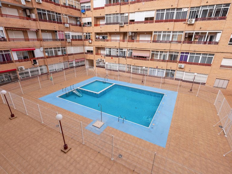 Apartment for Sale in Torrevieja, Alicante, 17