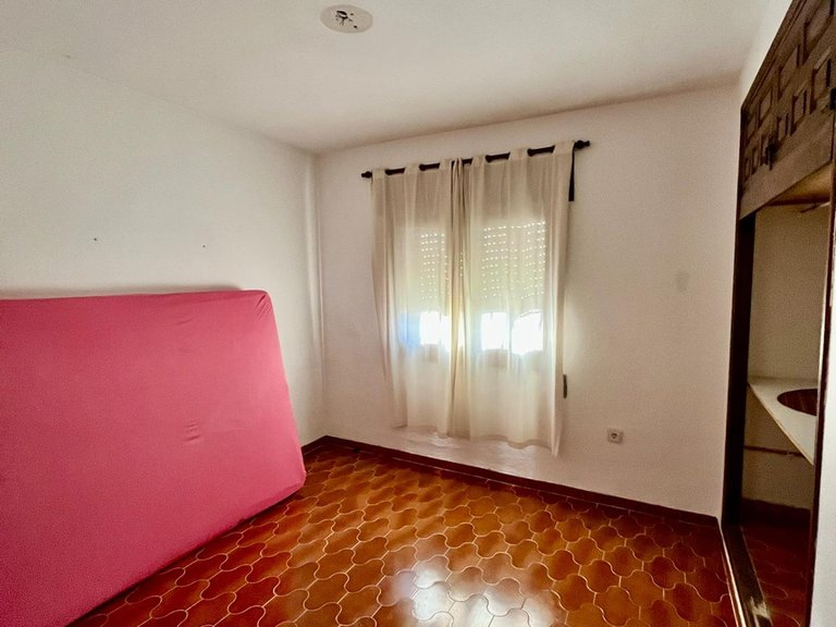 Villa for Sale in Torrevieja, Alicante, 36