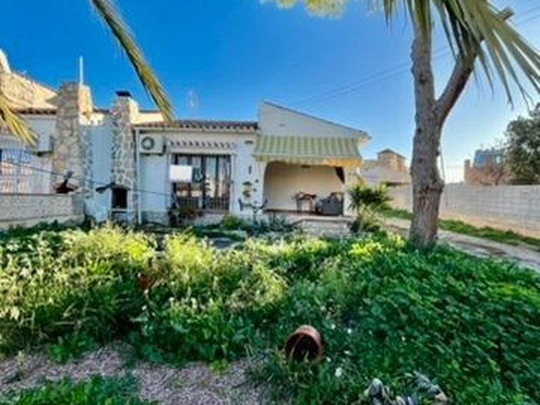 Villa for Sale in Torrevieja, Alicante, 5