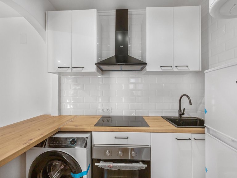 Apartment for Sale in Torrevieja, Alicante, 13
