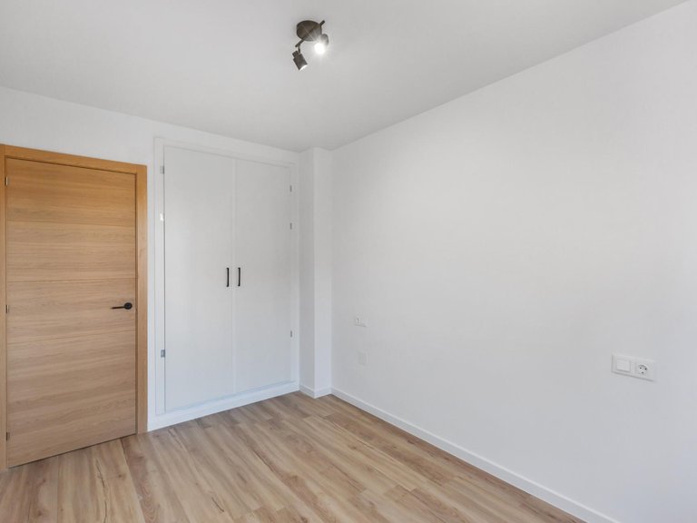 Apartment for Sale in Torrevieja, Alicante, 14