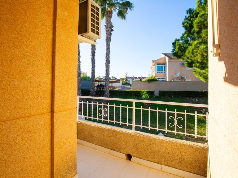 Apartment for Sale in Torrevieja, Alicante, 22