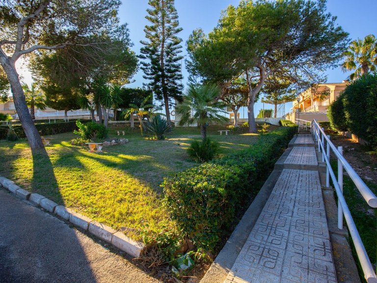 Apartment for Sale in Torrevieja, Alicante, 27