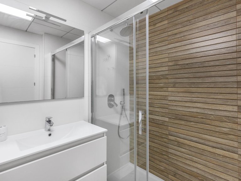 Apartment for Sale in Torrevieja, Alicante, 25