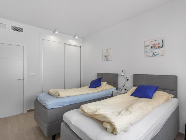 Apartment for Sale in Torrevieja, Alicante, 28