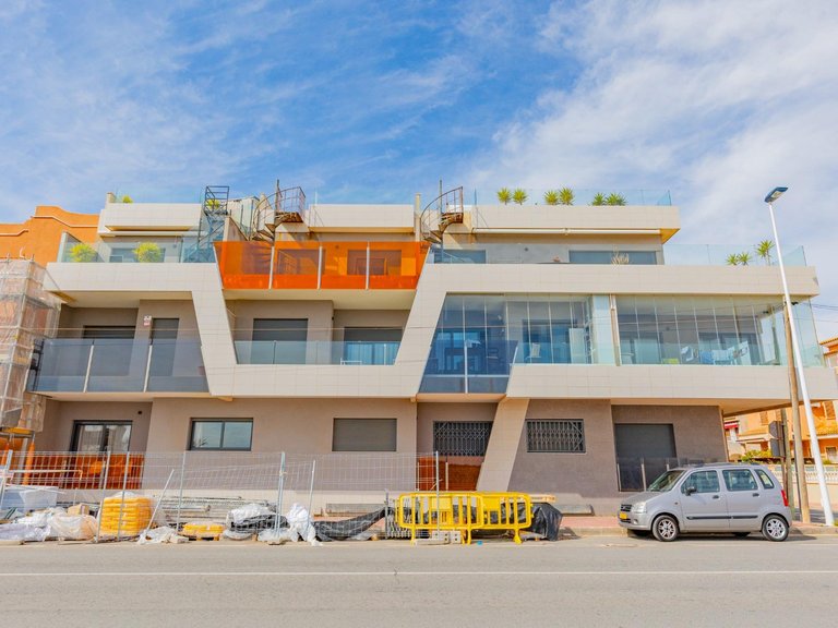 Apartment for Sale in Torrevieja, Alicante, 43