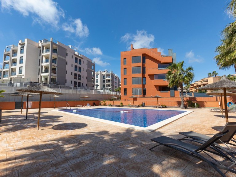 Apartment for Sale in Orihuela Costa, Alicante, 27