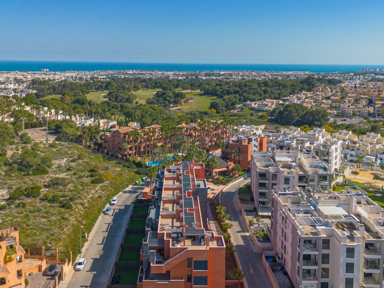 Apartment for Sale in Orihuela Costa, Alicante, 33