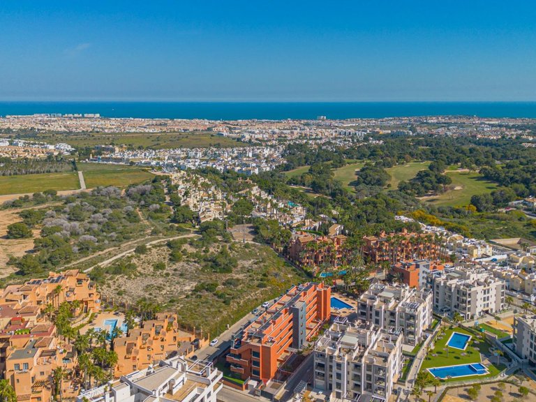 Apartment for Sale in Orihuela Costa, Alicante, 35