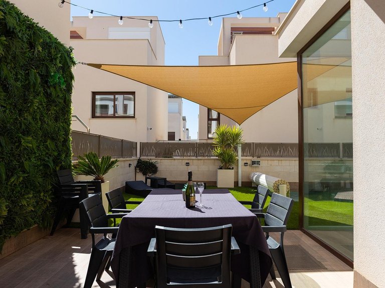 Villa for Sale in Rojales, Alicante, 25