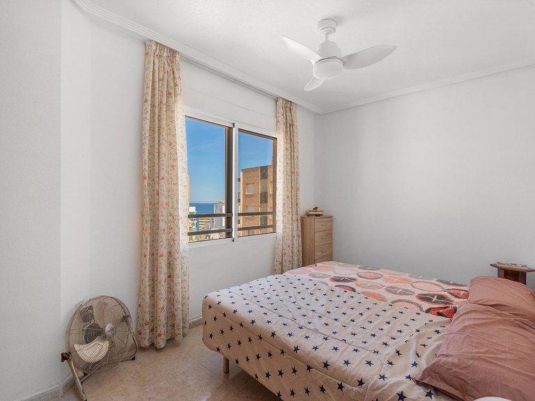 Apartment for Sale in Torrevieja, Alicante, 12
