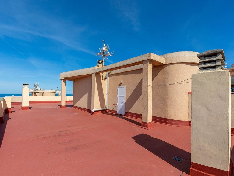 Apartment for Sale in Torrevieja, Alicante, 17