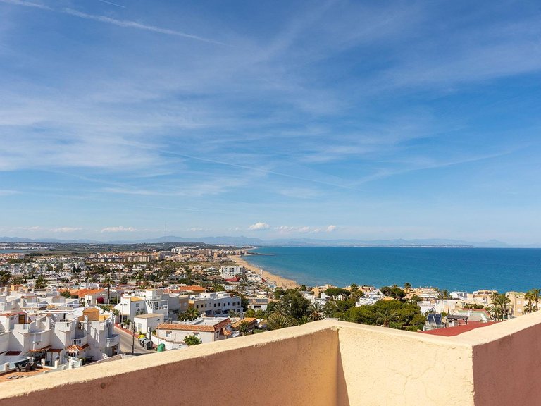 Apartment for Sale in Torrevieja, Alicante, 19