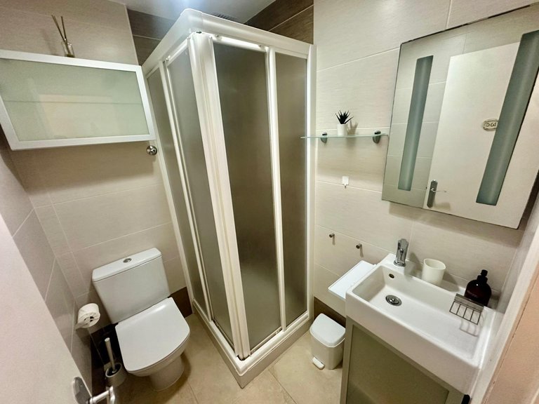 Apartment for Sale in Torrevieja, Alicante, 11