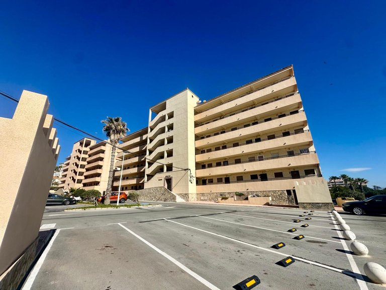 Apartment for Sale in Torrevieja, Alicante, 20