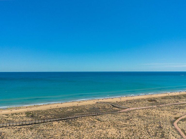 Apartment for Sale in Torrevieja, Alicante, 37