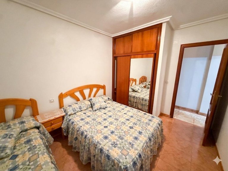 Apartment for Sale in Torrevieja, Alicante, 13
