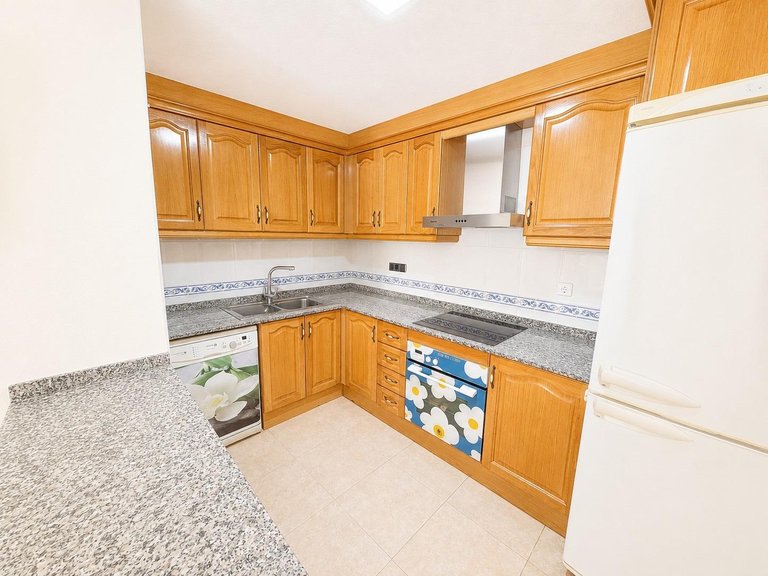 Penthouse for Sale in Torrevieja, Alicante, 4