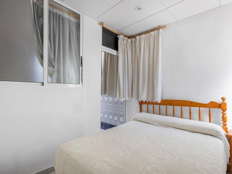 Penthouse for Sale in Torrevieja, Alicante, 23