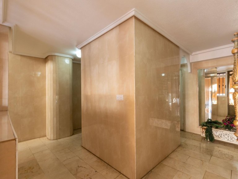 Penthouse for Sale in Torrevieja, Alicante, 33