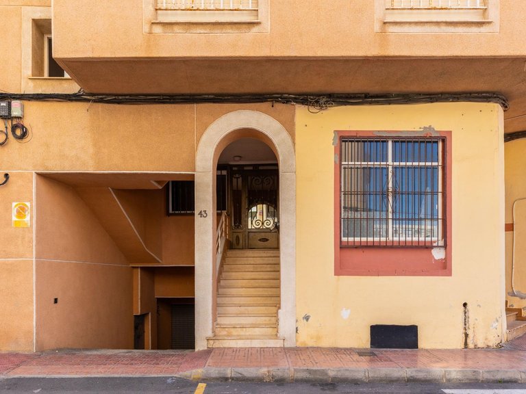 Penthouse for Sale in Torrevieja, Alicante, 37