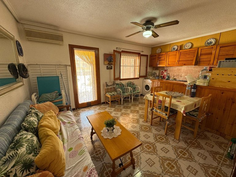 Villa for Sale in Torrevieja, Alicante, 10