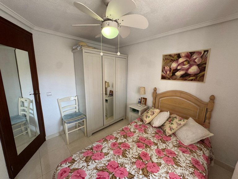 Villa for Sale in Torrevieja, Alicante, 19