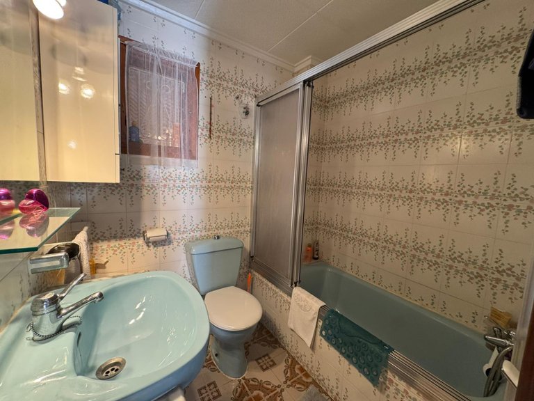 Villa for Sale in Torrevieja, Alicante, 24