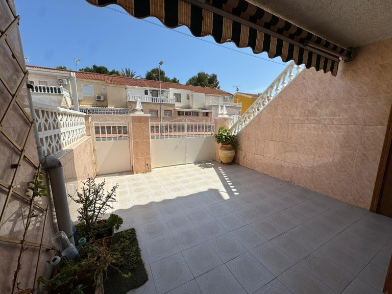 Villa for Sale in Torrevieja, Alicante, 5