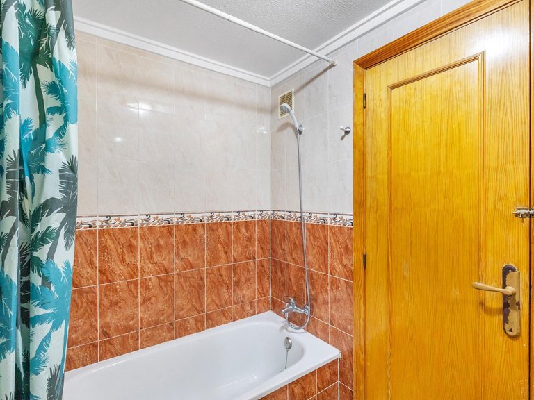 Apartment for Sale in Torrevieja, Alicante 13