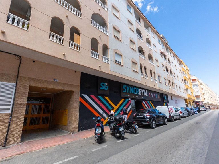 Apartment for Sale in Torrevieja, Alicante 19