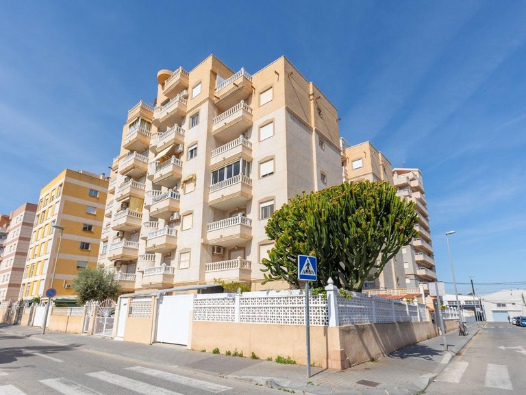 Apartment for Sale in Torrevieja, Alicante 14