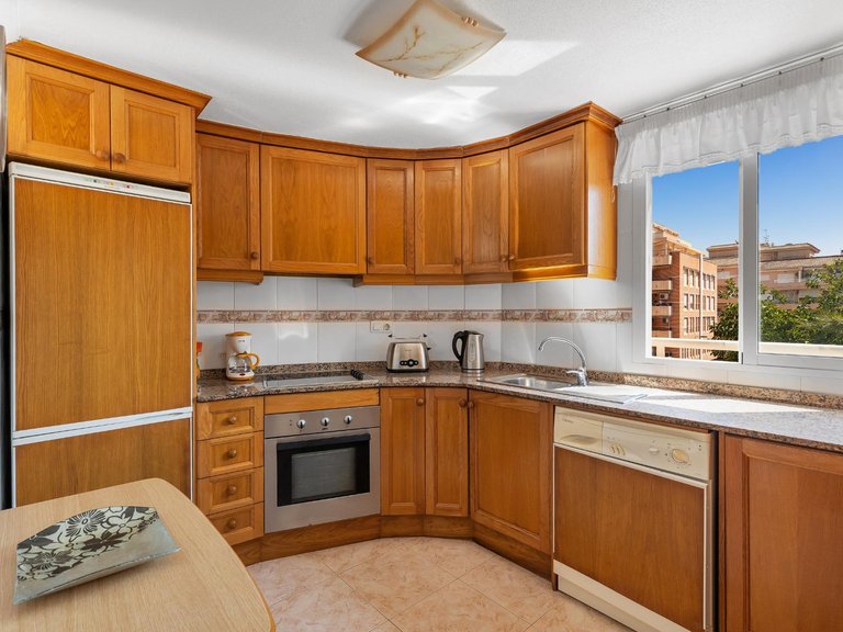 Apartment for Sale in Torrevieja, Alicante, 16