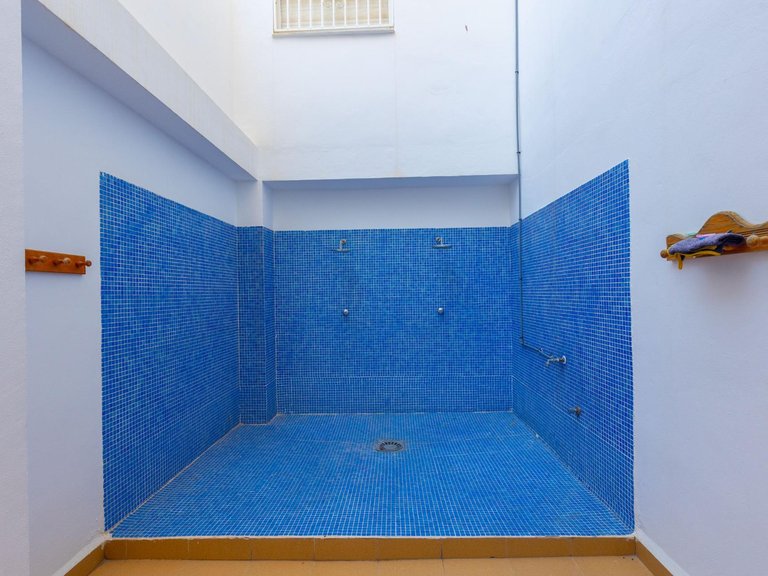 Apartment for Sale in Torrevieja, Alicante, 23