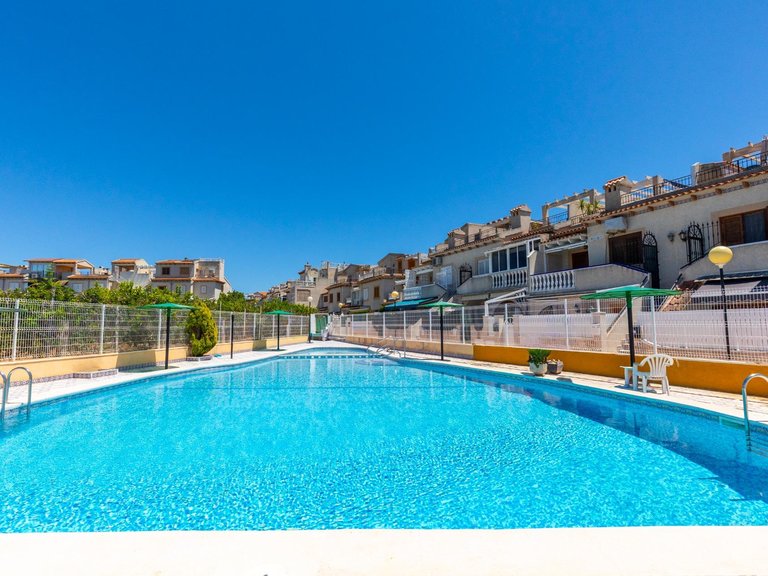Villa for Sale in Guardamar Del Segura, Alicante, 31