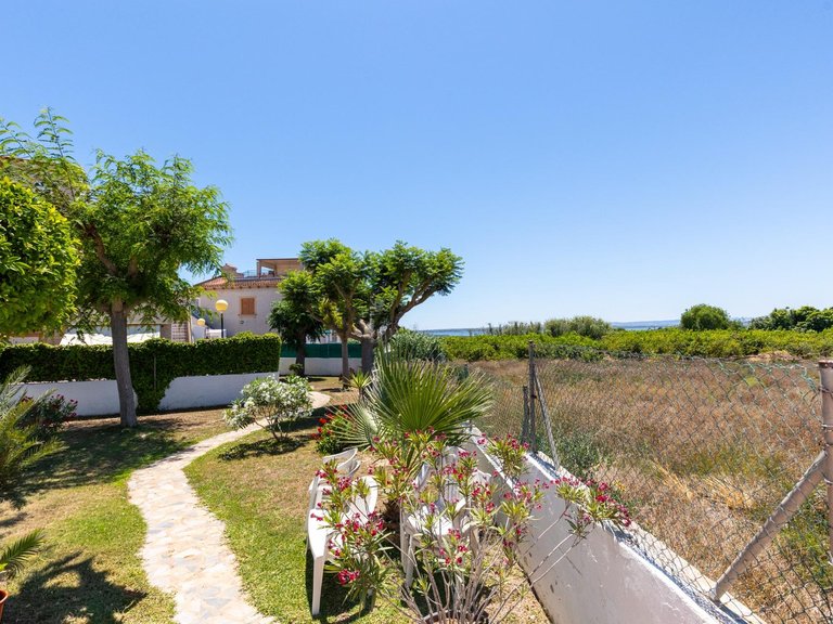 Villa for Sale in Guardamar Del Segura, Alicante, 32