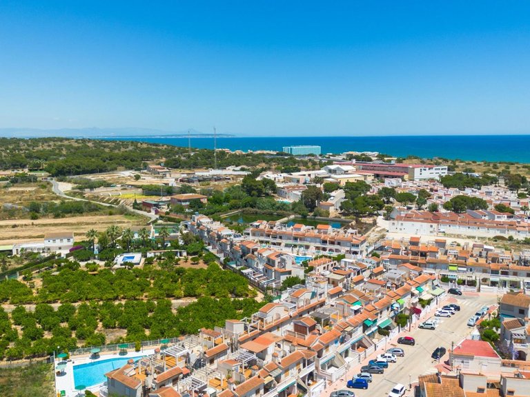 Villa for Sale in Guardamar Del Segura, Alicante, 36