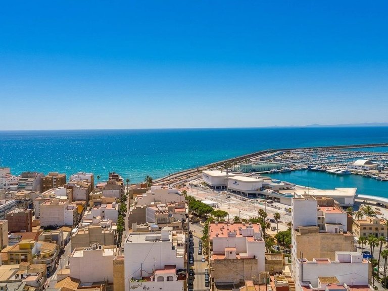 Apartment for Sale in Torrevieja, Alicante, 22