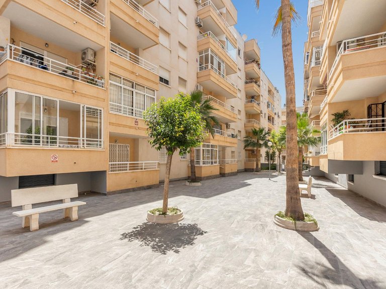 Apartment for Sale in Torrevieja, Alicante 26
